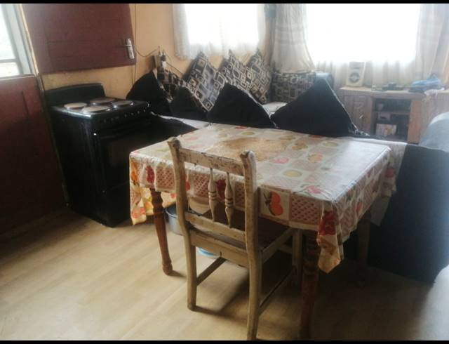 2 BEDROOM HOUSE FOR SALE IN ORANGE FARM